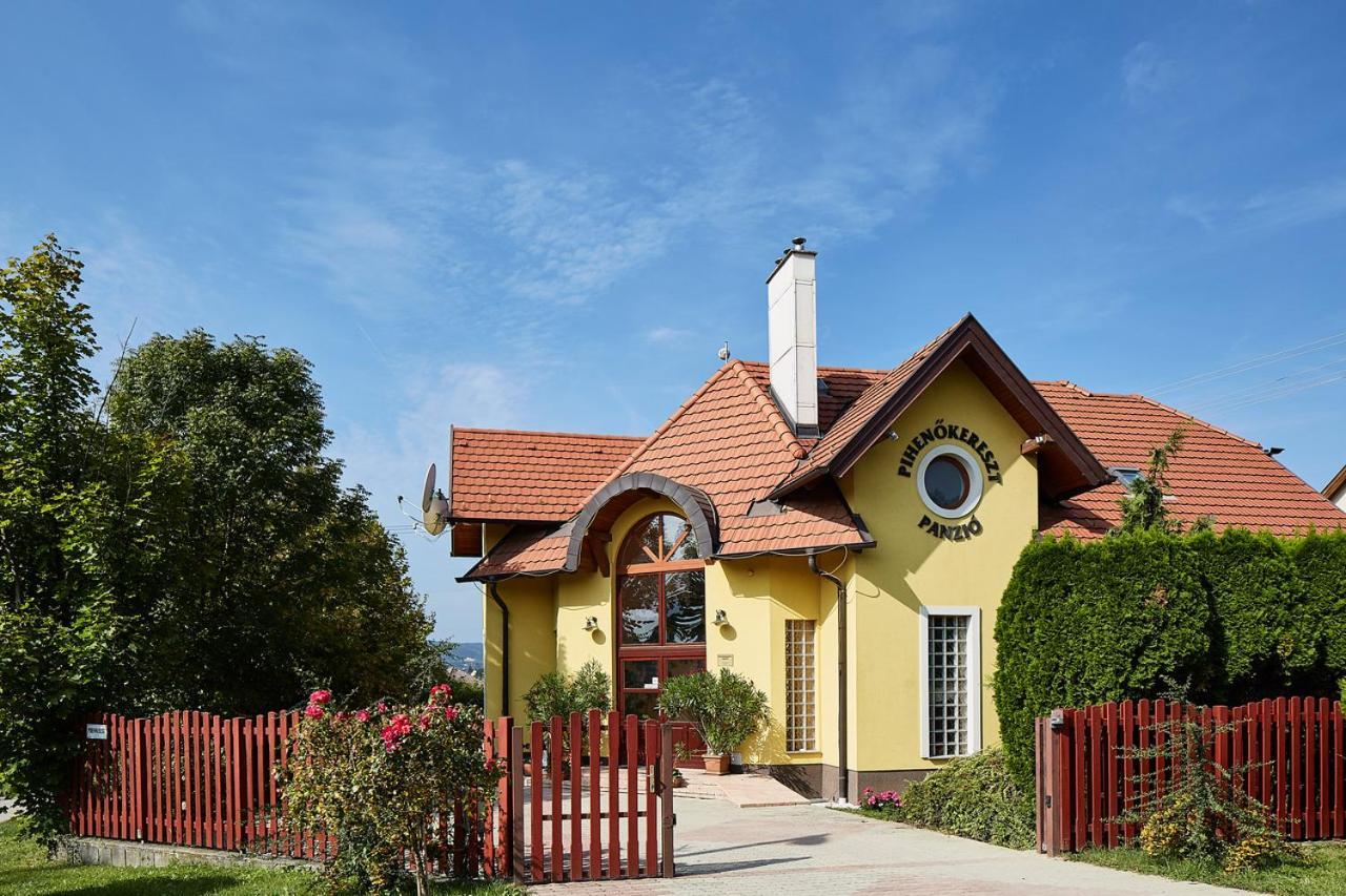 쇼프론 Pihenokereszt Panzio B&B 외부 사진